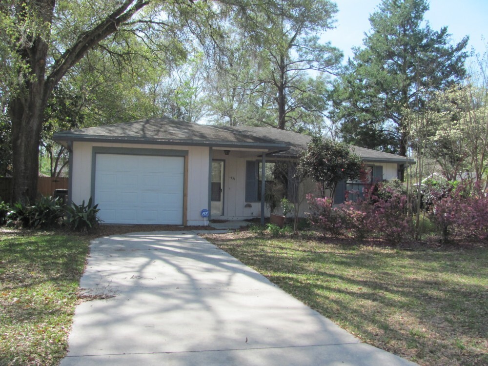 Foto principal - 3/2 house in convenient NW location!