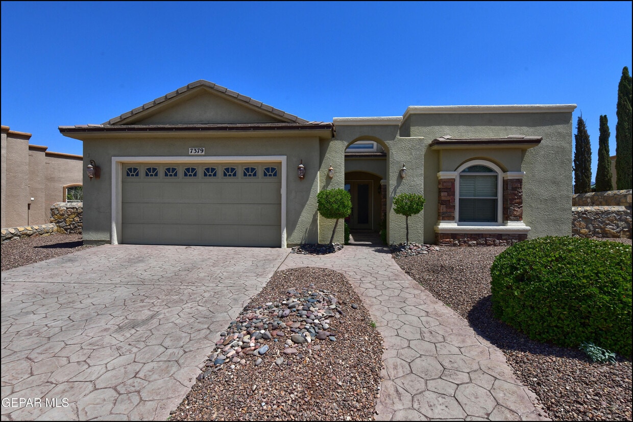 Primary Photo - 7379 Black Mesa Dr