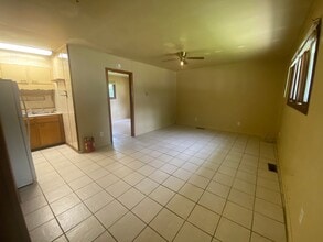 Building Photo - 603 W Ralston Dr