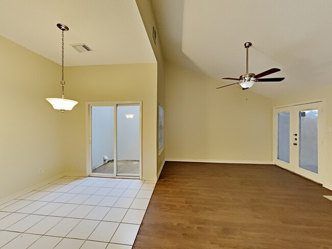 Building Photo - 6419 Horsepen Bayou Dr