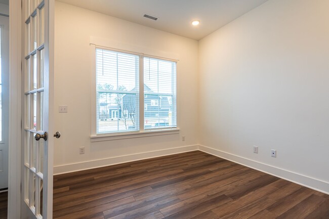 Foto del edificio - Gorgeous 4+ Bedroom Home in 12 Oaks
