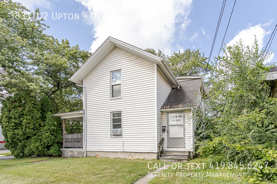Foto principal - 3831 1/2 Upton-Upper