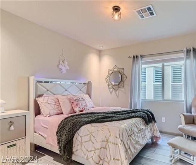 Foto del edificio - 8044 Haywood Estate Ave