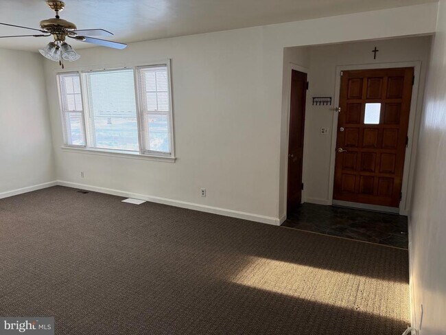 Foto del edificio - 251 Summit Ave