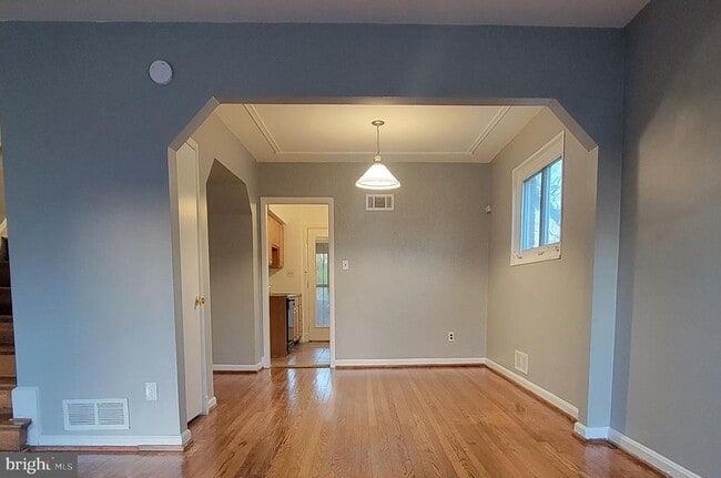 Building Photo - 1818 Longford Dr