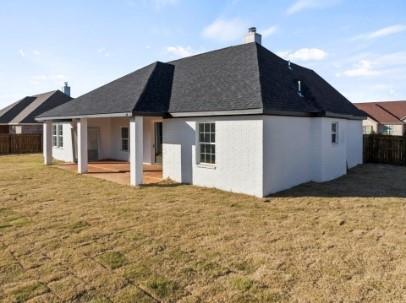 Building Photo - 1002 Stone Hill St