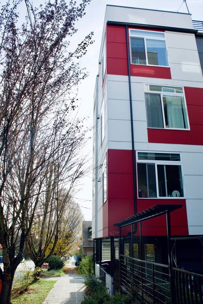 Photo - 463 14th Ave Townhome