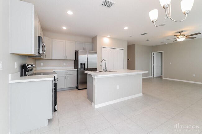 Building Photo - 1208 Salisbury Dr