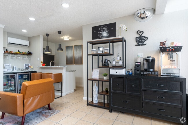 Leasing Office - Sedona Peak