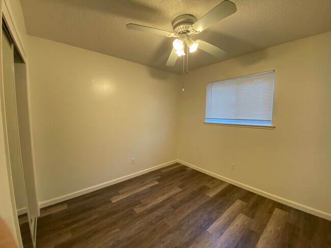 Interior Photo - Great Location, Check These Out!