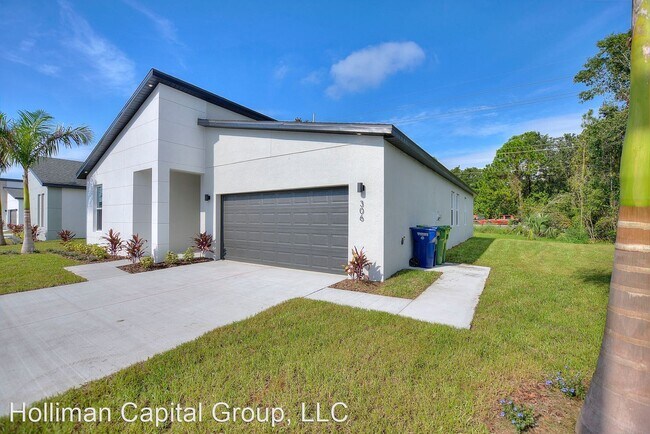 Building Photo - 4 br, 2 bath House - 306 Royal Palm Way