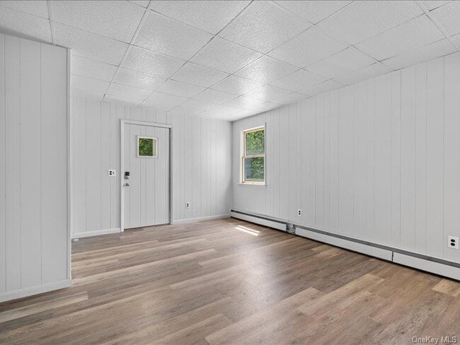 Building Photo - 28 Van Buren St