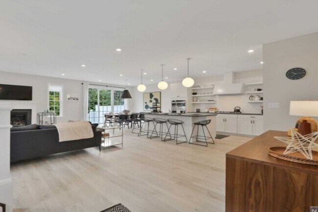 Foto del edificio - 1 Davies Dr