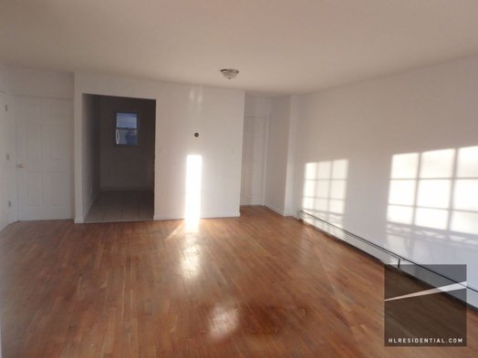 Building Photo - 1402 Bedford Ave