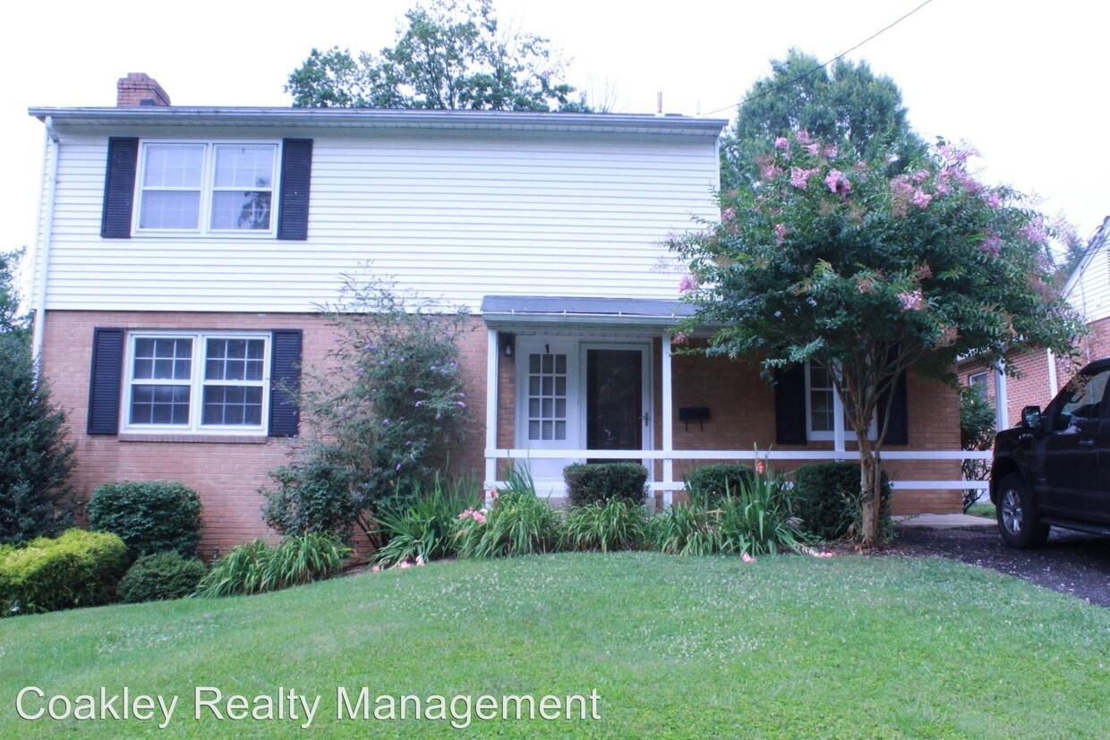 Foto principal - 3 br, 2.5 bath House - 2115 Seminary Road