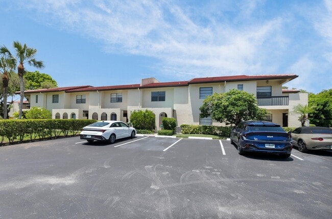 Building Photo - 21207 Lago Cir
