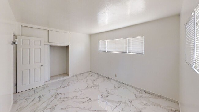 Foto del edificio - 2 bed/ 1 bath home in North Redlands!