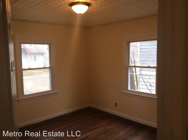 Building Photo - 2 br, 1 bath House - 3617 Lillie St
