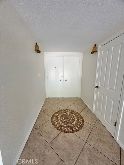 Foto del edificio - 61 E Orange Grove Ave