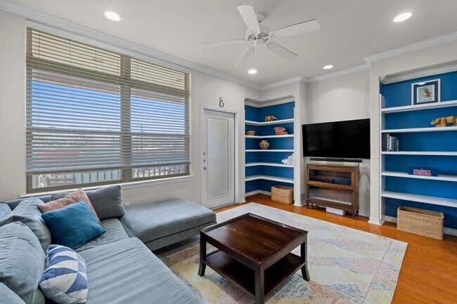 Foto del edificio - 305 E 31st St