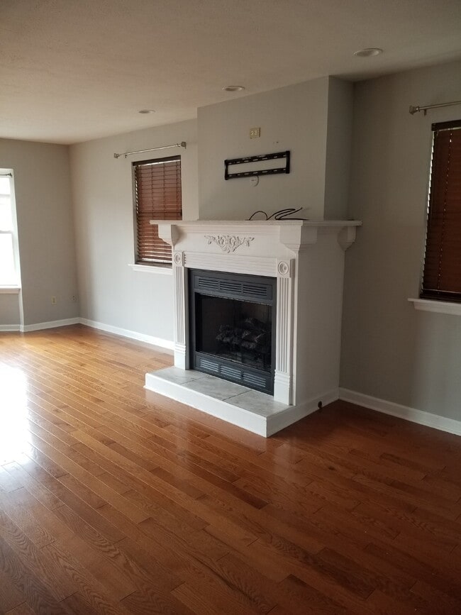 Photo - "Spacious 3-Bedroom Townhouse with 2.5 Baths at 801 Wingate Dr, Pittsburgh!"