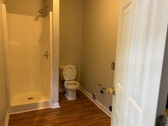 Building Photo - Adorable 3 Bed Ranch Home