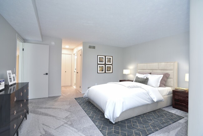 Building Photo - Carriage Hill Apartments