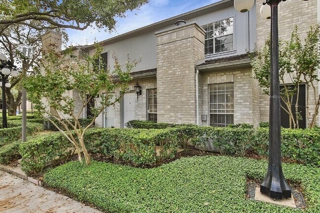 Building Photo - 7248 Regency Square Blvd
