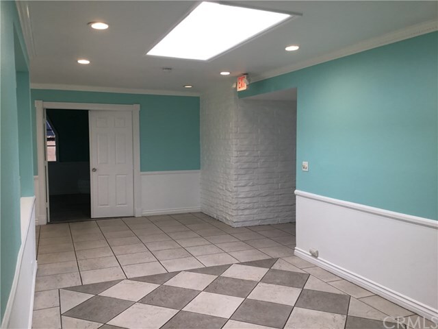 Building Photo - 3073 Madison Ave