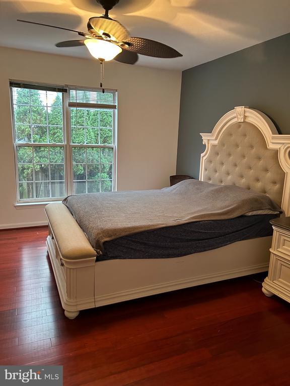 Foto del edificio - 8846 Ashgrove House Ln
