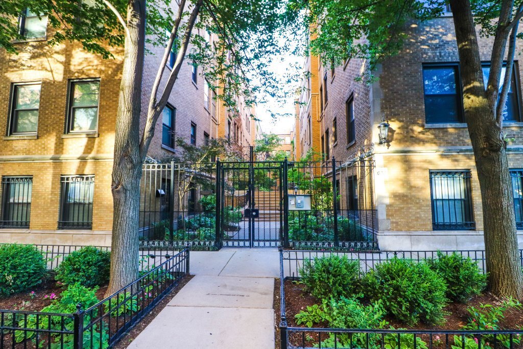 636 W Waveland Ave Unit 2C, Chicago, IL 60613 Condo for Rent in