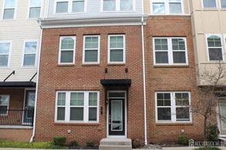 Building Photo - 6 Bond St