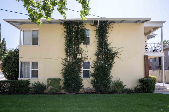 Building Photo - 5336 Hermitage Ave
