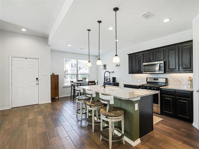 Foto del edificio - 1716 Emilia Dr