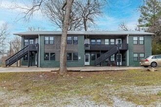 Building Photo - 2608 20th Ave N