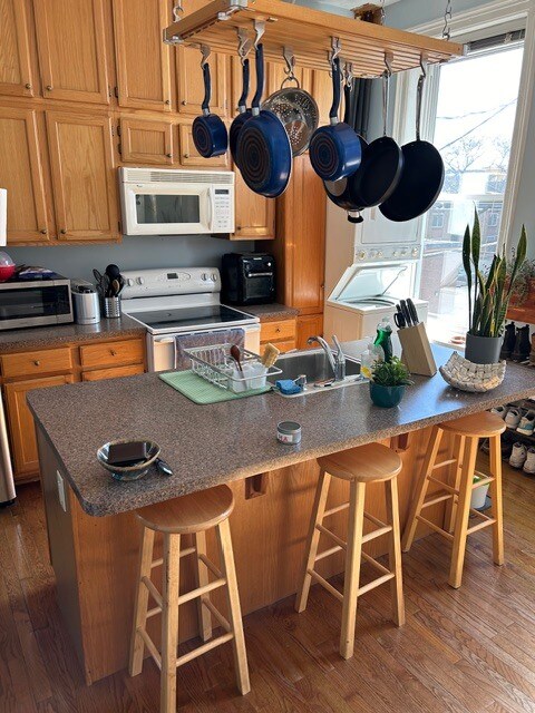 Foto del edificio - 516 Chapel St