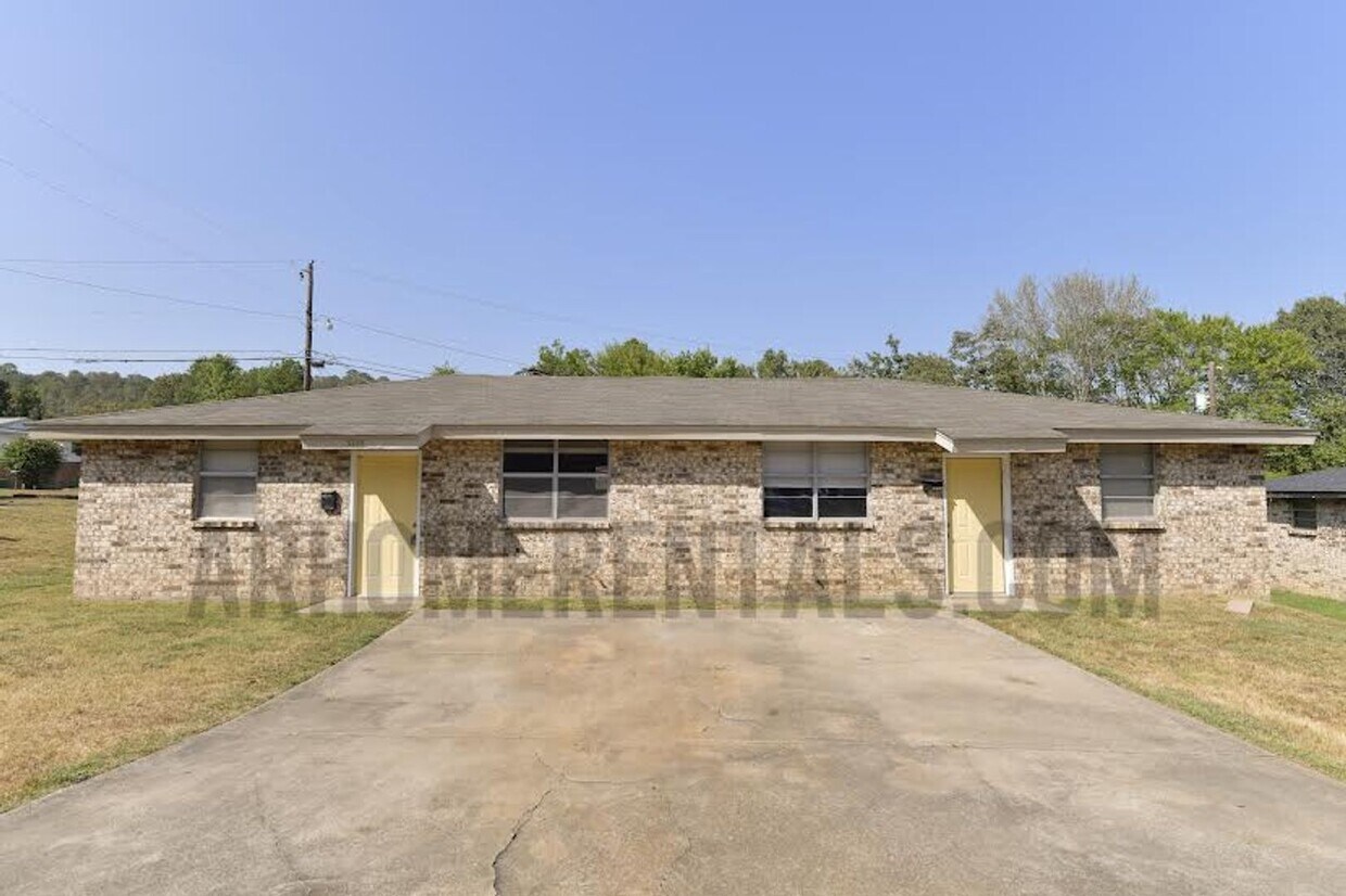 5728 Sonora Dr Unit 5728 Sonora DR, North Little Rock, AR 72118 Room for Rent in North Little