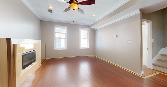 Photo - 315 Silver St Townhome