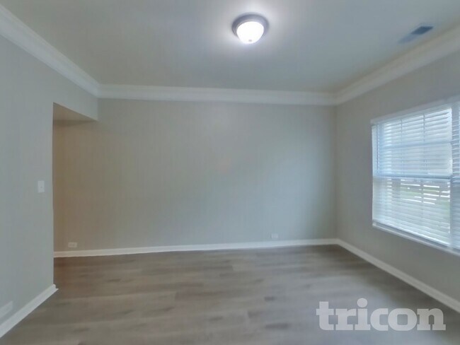 Foto del edificio - 821 Monroe Ct