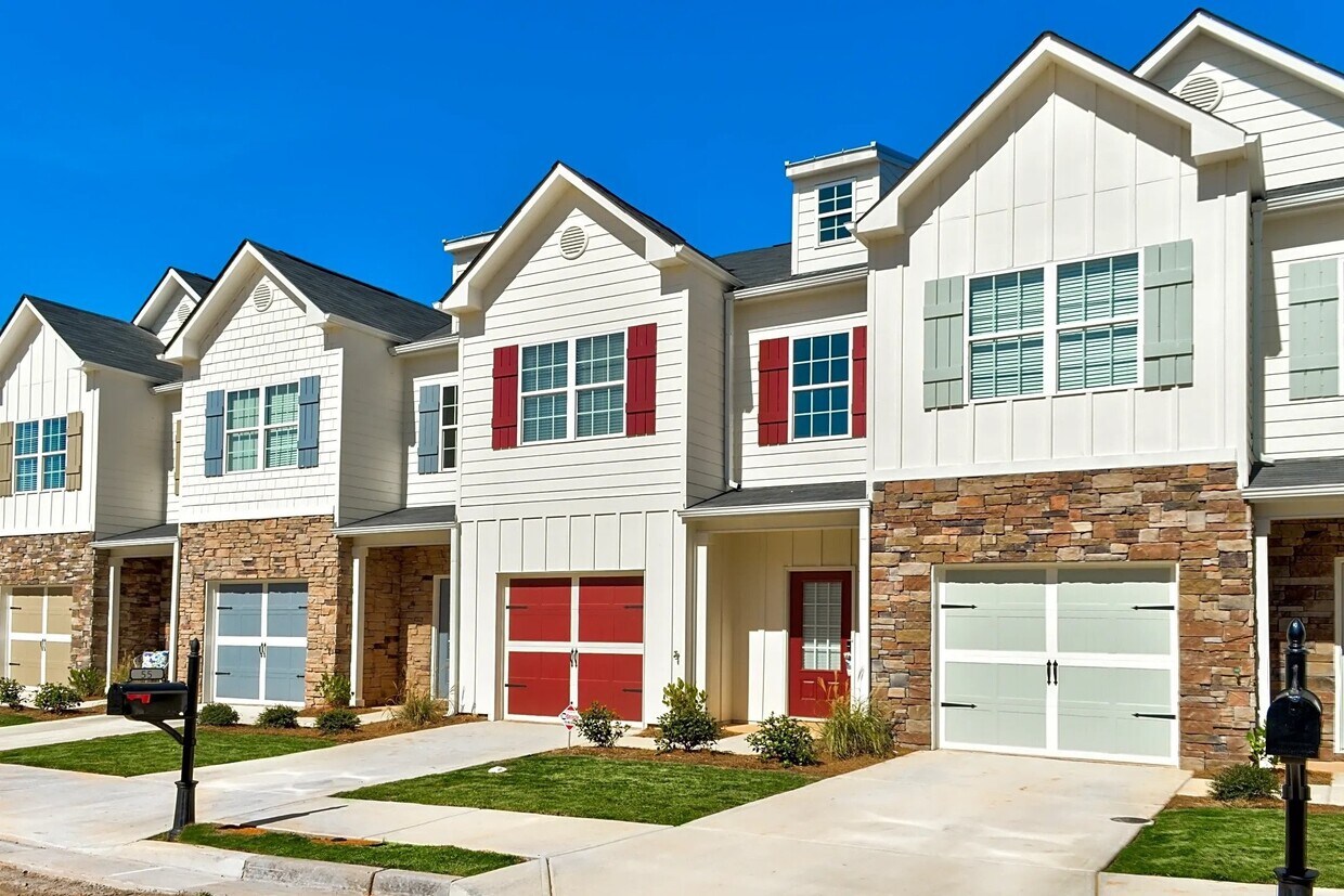 247 Riley Cir, Dawsonville, GA House Rental in Dawsonville, GA