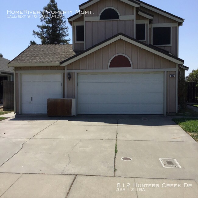 Building Photo - Large 3 Bed House!