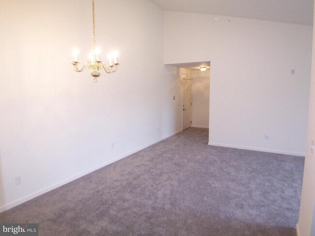 Building Photo - 3502 Thomas Pointe Ct