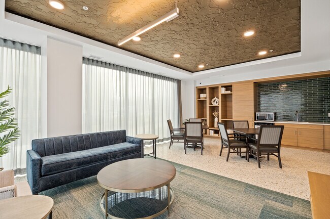 Casa club - The Theodore Apartments 55+