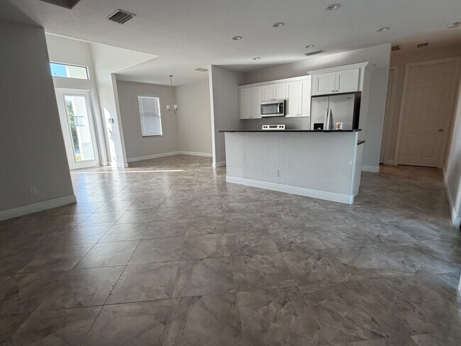 Foto del edificio - 356 Hermosa Ave