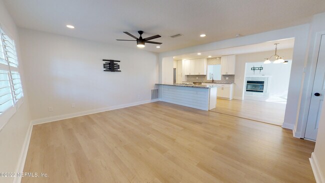 Building Photo - 311 Lobelia Rd