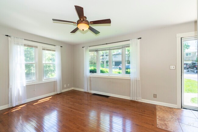Foto del edificio - 3 Woodland Rd