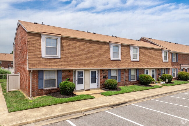 Building Photo - Cove Harbor Townhomes
