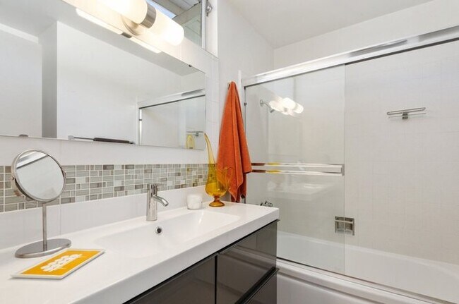 Foto del edificio - 282 N Orchid Tree Ln