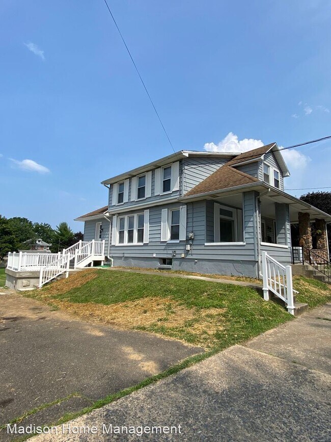 Building Photo - 2 br, 1 bath House - 307 Delong Ave