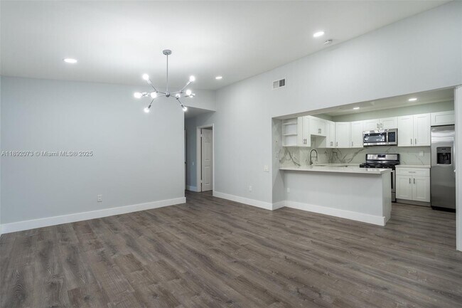 Foto del edificio - 6211 SW 116th Pl
